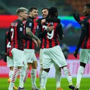 前任再送温暖&amp;伊布恰10复出 AC米兰榜首又稳了